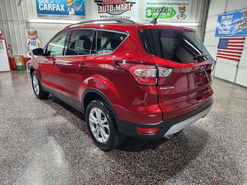 MAROON 2018 Ford Escape SEL