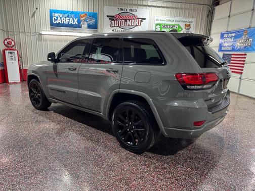 2021 Jeep Grand Cherokee Laredo