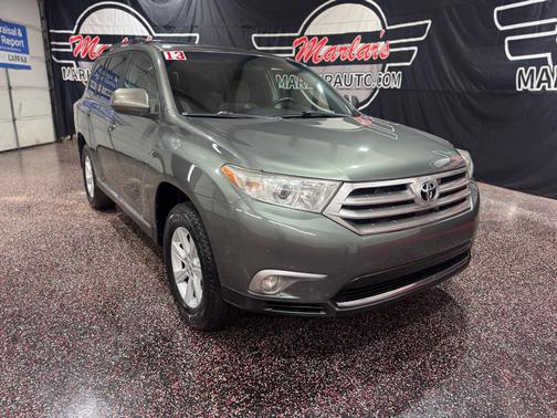 Cypress Pearl 2013 Toyota Highlander SE