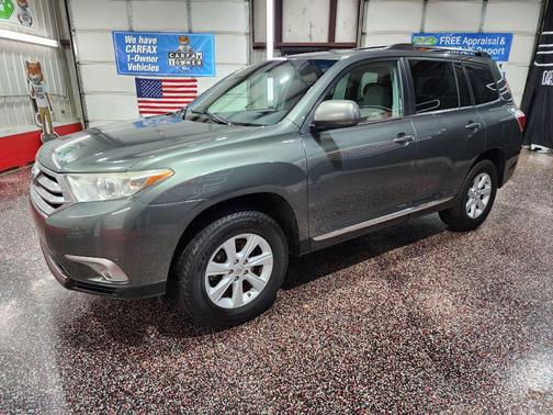 Cypress Pearl 2013 Toyota Highlander SE