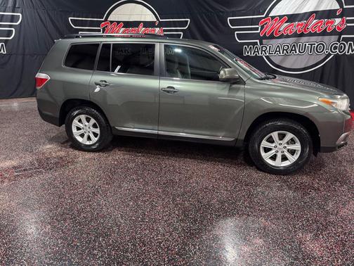 Cypress Pearl 2013 Toyota Highlander SE
