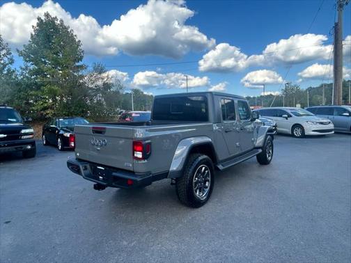 2021 Jeep Gladiator Overland