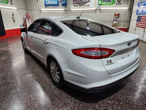 2016 Ford Fusion S