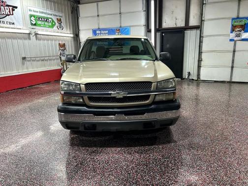 2004 Chevrolet Silverado 1500 LS