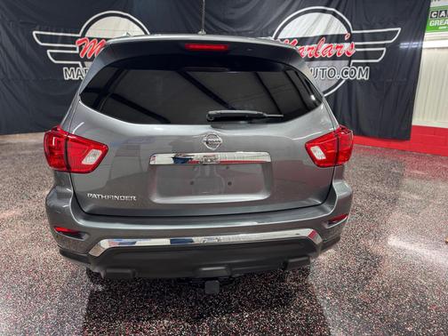 2017 Nissan Pathfinder S