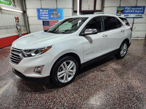 Iridescent Pearl Tricoat 2019 Chevrolet Equinox Premier w/2LZ