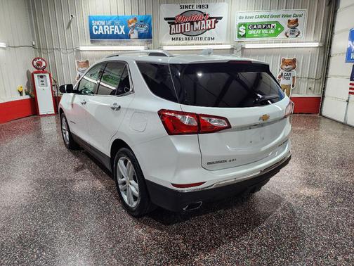 Iridescent Pearl Tricoat 2019 Chevrolet Equinox Premier w/2LZ