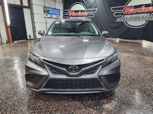 Predawn Gray Mica 2022 Toyota Camry SE