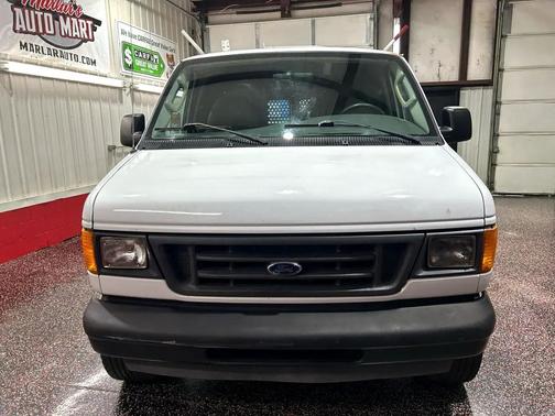 2003 Ford E350 Super Duty Base