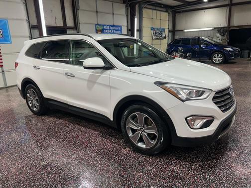 2016 Hyundai SANTA FE SE