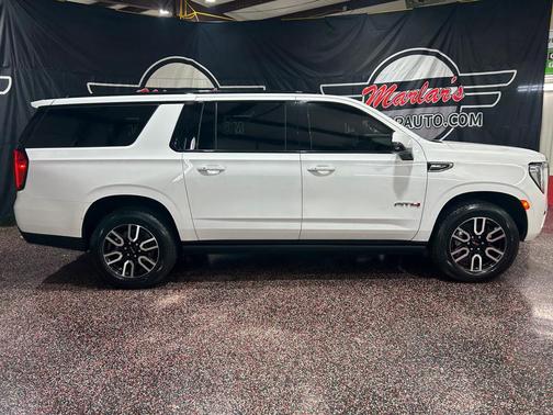 2023 GMC Yukon XL AT4