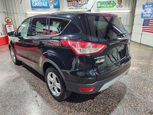 BLACK 2016 Ford Escape SE