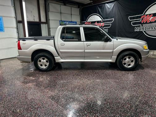 2004 Ford Explorer Sport Trac XLS