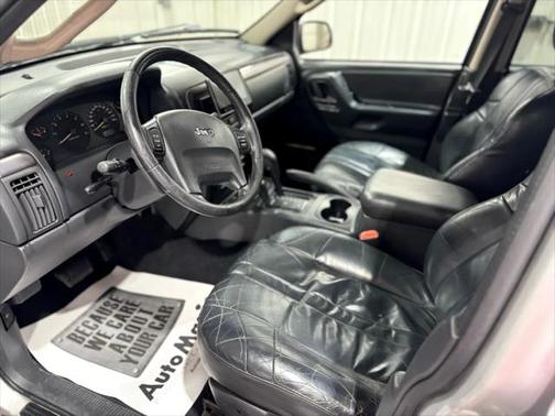2004 Jeep Grand Cherokee Laredo