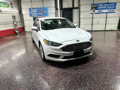 2017 Ford Fusion Hybrid SE