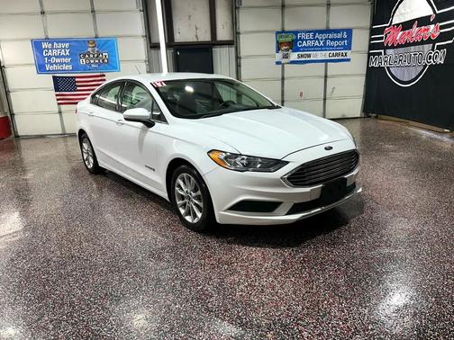 2017 Ford Fusion Hybrid SE