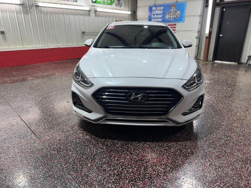 2019 Hyundai SONATA Hybrid SE