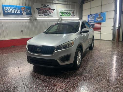 2016 Kia Sorento LX