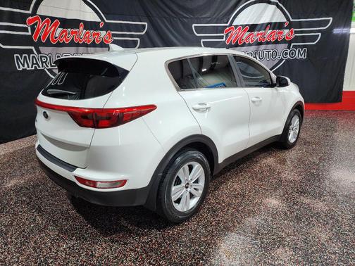 Clear White 2017 Kia Sportage LX