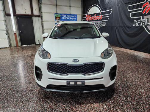 Clear White 2017 Kia Sportage LX