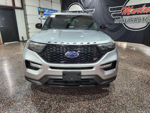 Iconic Silver Metallic 2020 Ford Explorer ST