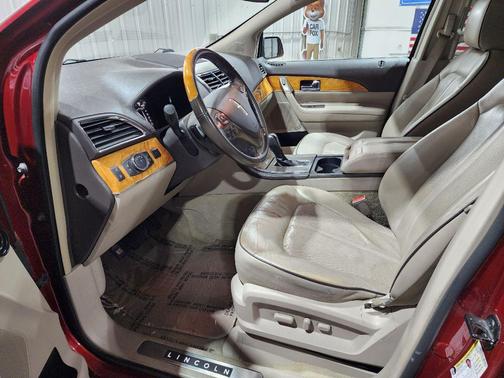 Ruby Red Metallic Tinted Clearcoat 2013 Lincoln MKX Base
