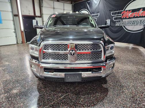 BLACK 2018 RAM 3500 Tradesman/SLT/Laramie