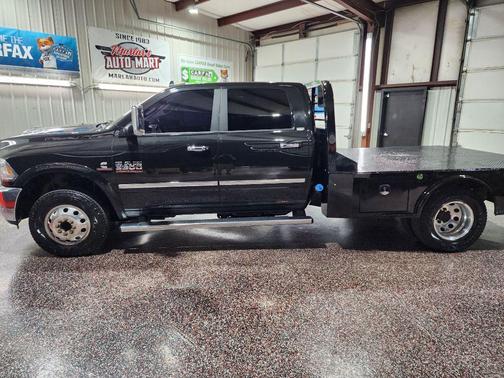 BLACK 2018 RAM 3500 Tradesman/SLT/Laramie