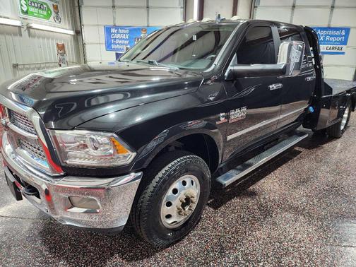 BLACK 2018 RAM 3500 Tradesman/SLT/Laramie