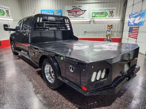 BLACK 2018 RAM 3500 Tradesman/SLT/Laramie