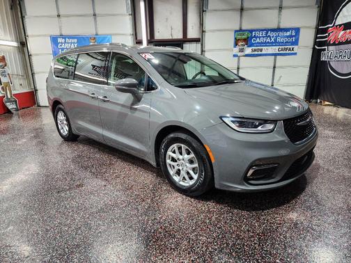 2021 Chrysler Pacifica Touring L