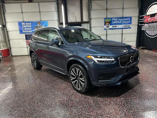 2020 Volvo XC90 T5 Momentum