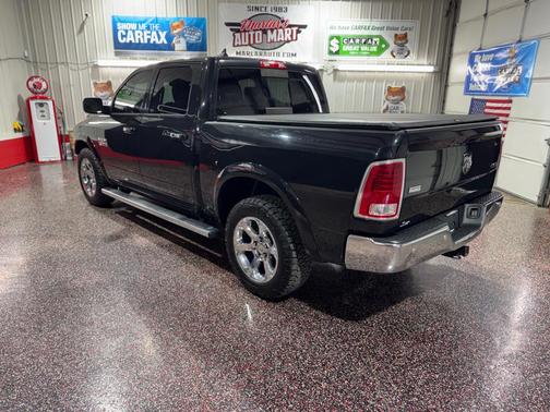 BLACK 2018 RAM 1500 Laramie