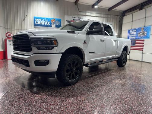 2019 RAM 2500 Laramie Crew Cab 4x4 6'4' Box
