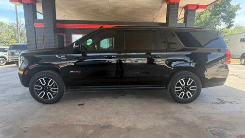2022 GMC Yukon XL AT4