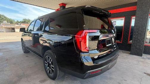2022 GMC Yukon XL AT4