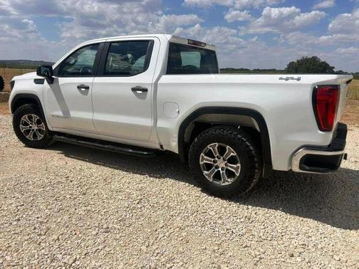 White 2022 GMC Sierra 1500 Pro