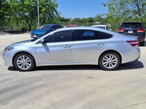 2014 Toyota Avalon XLE