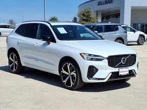 2023 Volvo XC60 Ultimate Dark Theme