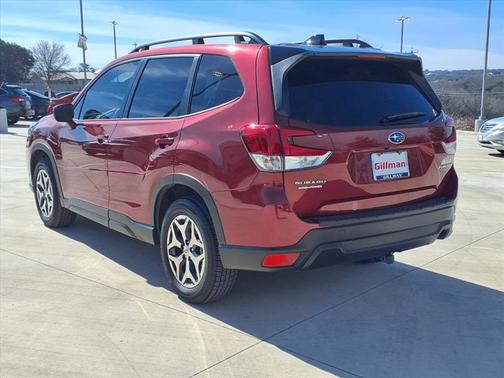 2024 Subaru Forester Premium