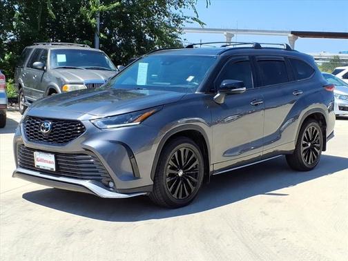 2023 Toyota Highlander XSE