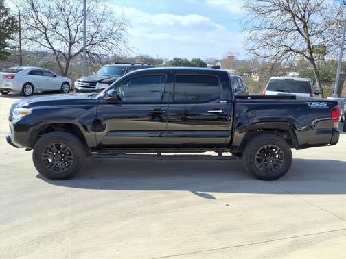 2022 Toyota Tacoma Base