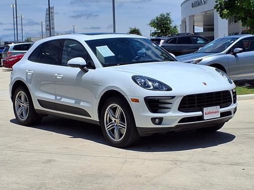 2018 Porsche Macan Base