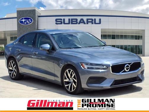 2020 Volvo S60 T6 Momentum