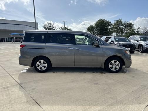 2015 Nissan Quest SV