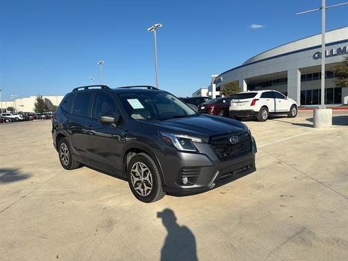 2023 Subaru Forester Premium