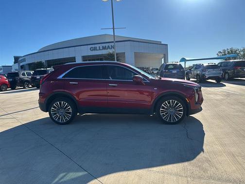 2024 Cadillac XT4 FWD Premium Luxury