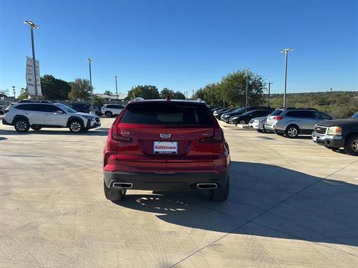 2024 Cadillac XT4 FWD Premium Luxury