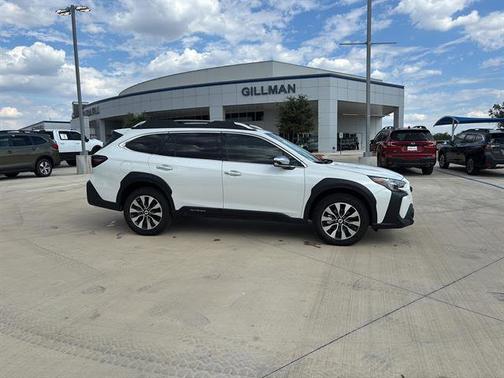 2025 Subaru Outback Touring XT