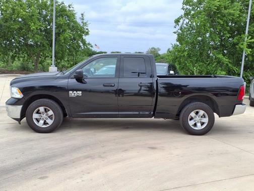 2024 RAM 1500 SLT